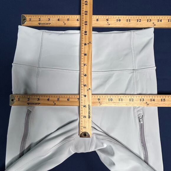 Athleta Women's Size M Rainier Tight Legging Light Gray - Picture 2 of 6